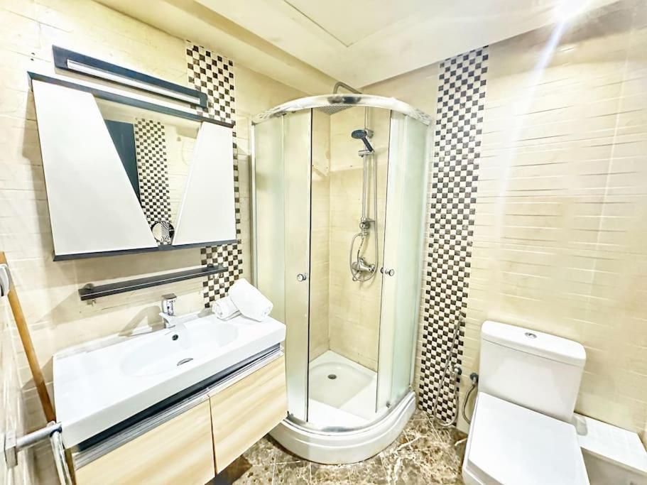 Apartment Stylish & Comfy Haven 5 Stars Location Plaza Views *