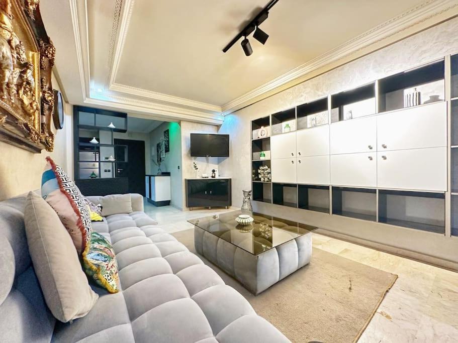Stylish & Comfy Haven 5 Stars Location Plaza Views Appartement