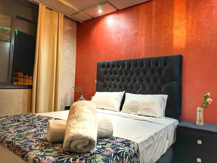 Apartment Stylish & Comfy Haven 5 Stars Location Plaza Views